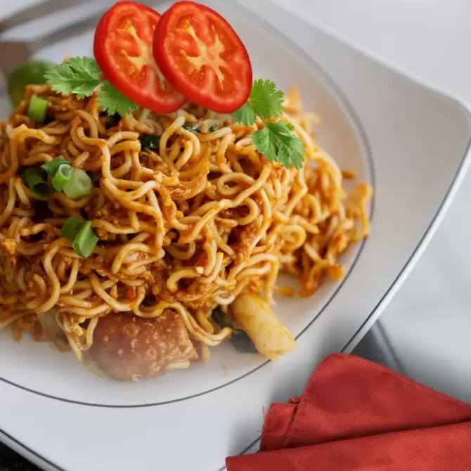 Fresh Noodles Yellow  |  Fusion Food Haus