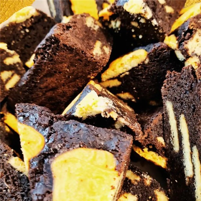 Biscoff Brownies Box